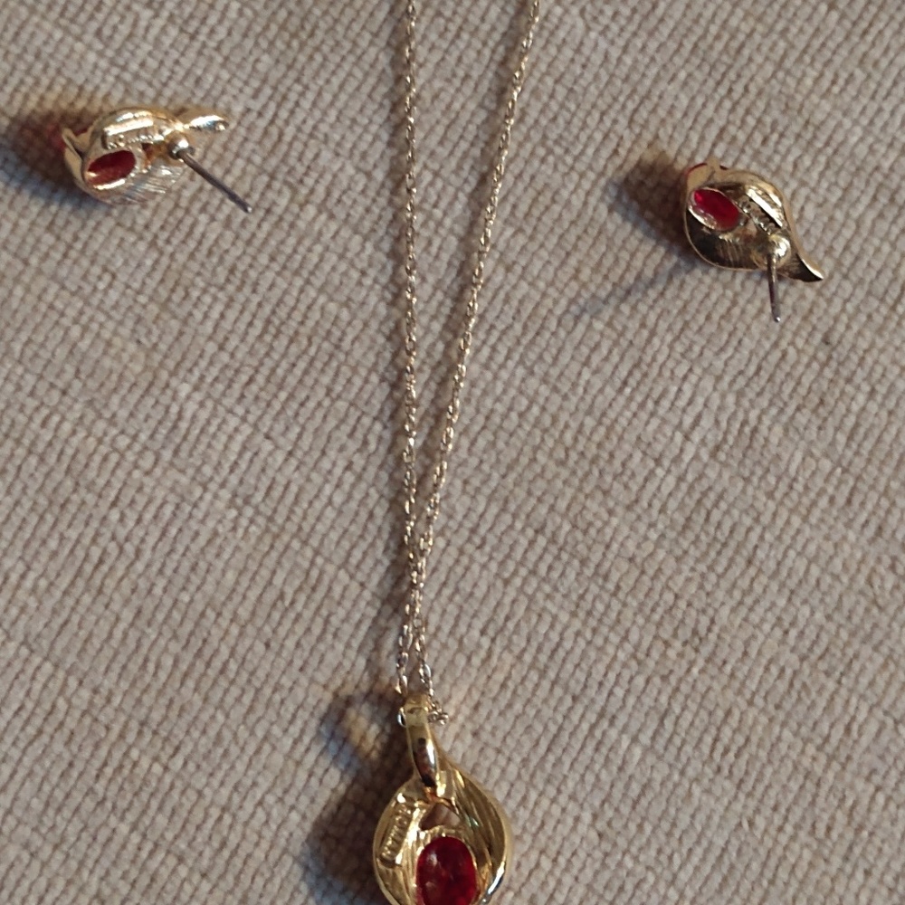Vintage Ruby And Crystal Rhinestone Set - Picture 2 of 5